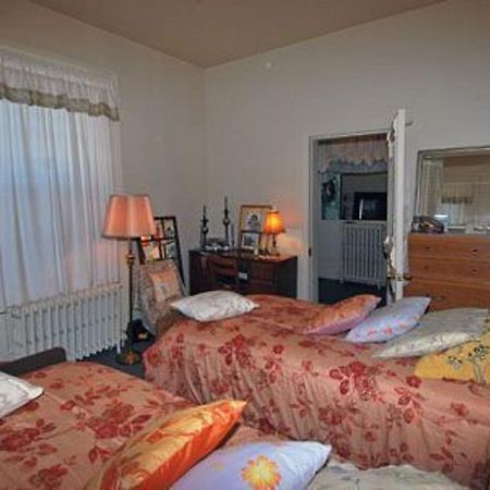 Lucknow Sommerville Court Motel Bed & Breakfast المظهر الخارجي الصورة